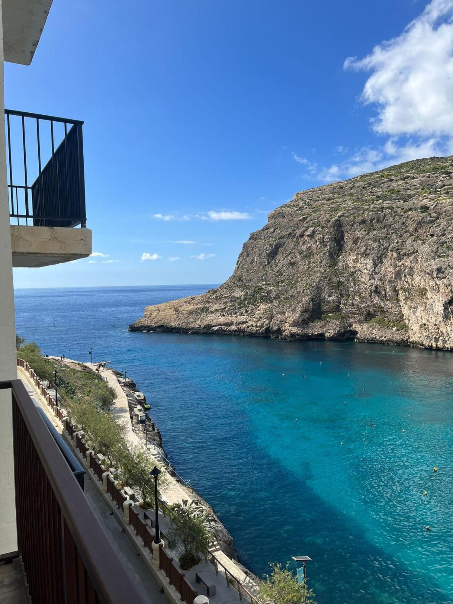 Seafront Apartment With Amazing Sunset View Xlendi Extérieur photo